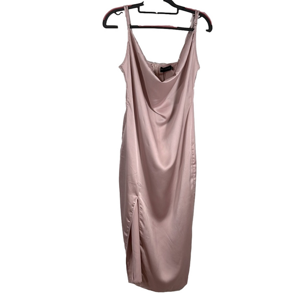 NWT pretty Little Thing satin slip dress - Picture 4 of 12